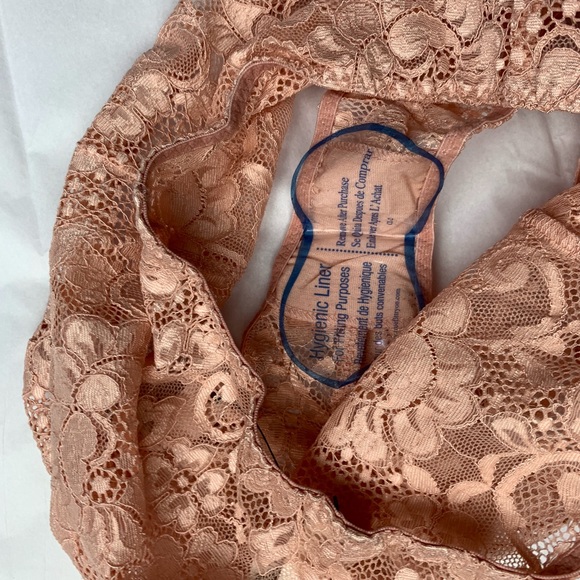 PINK LACE HIGH WAISTED PANTY - Picture 4 of 6